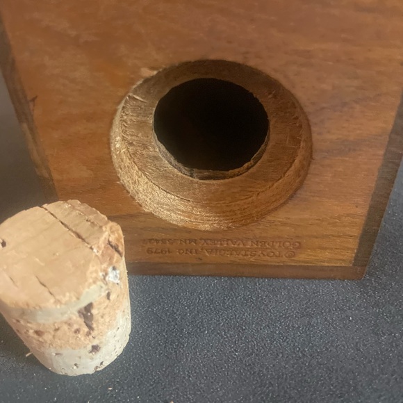 Vintage Play Stalgia Wood 1979 Coin Bank with windup Music box - Picture 9 of 10